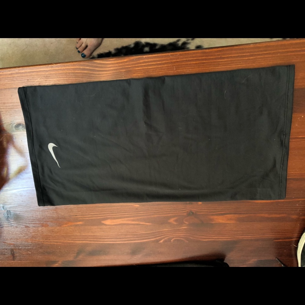 Nike stretchy cowl neck warmer